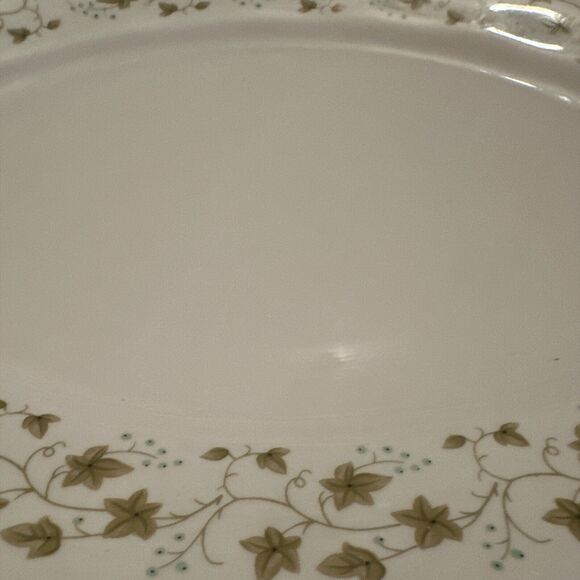 Favolina-Karolina Diana 15" Platter Made in Poland Green Leaf with Gold Trim - Picture 2 of 4